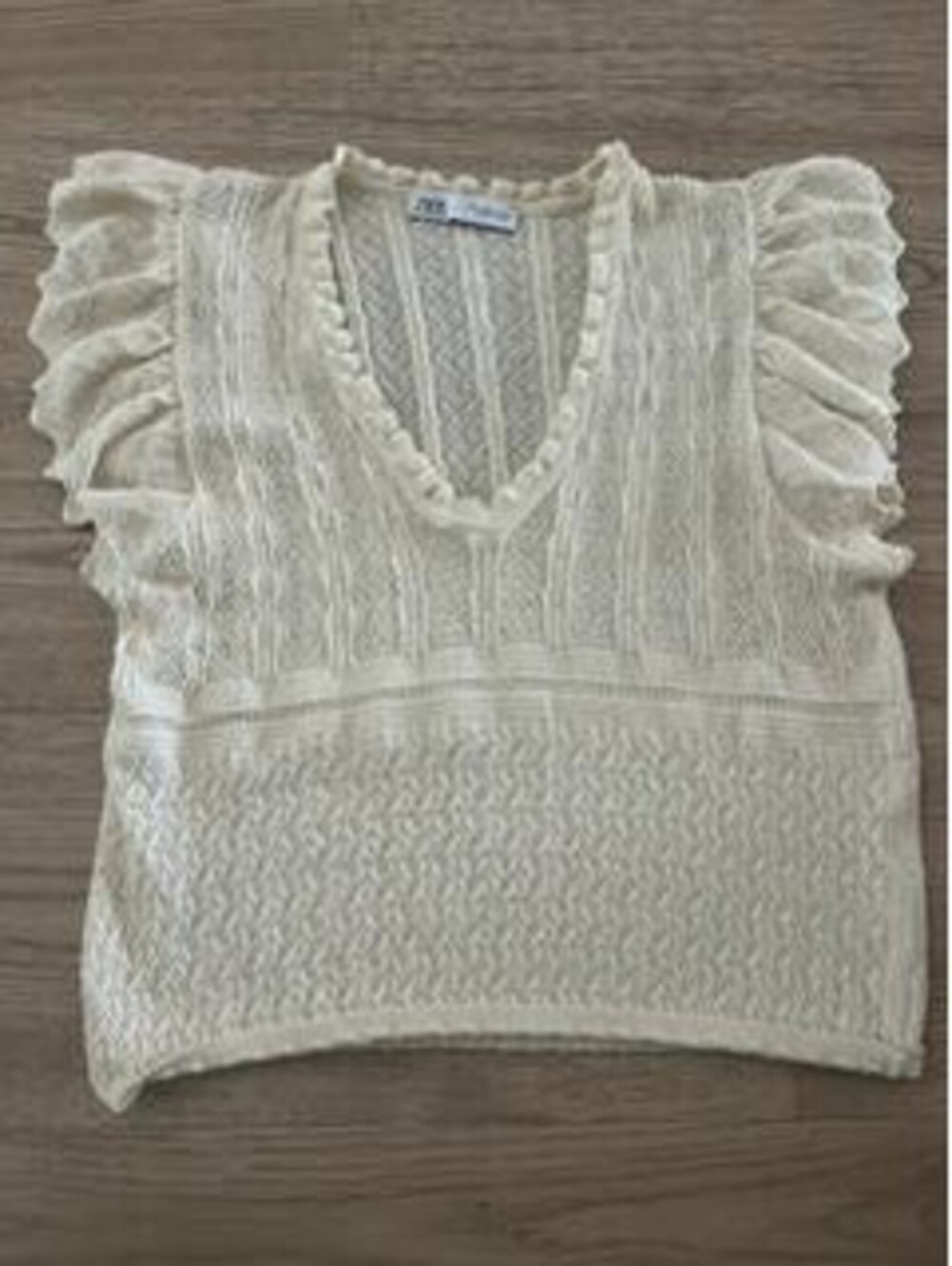 Zara Knit Ruffle Sleeve Sweater Vest Womens Large Cream Crochet V-Neck Pullover